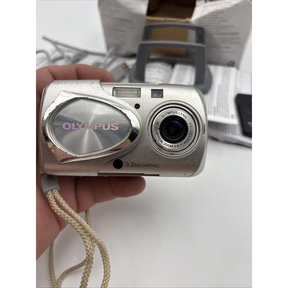Olympus Stylus 300 Digital Camera 3.2MP Silver 3x Zoom TESTED No Battery